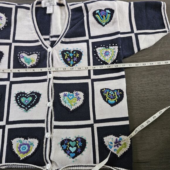 Vtg Patchwork Hearts Cardigan Sweater Medium Embroidered Short Sleeve Blue White - Picture 6 of 9